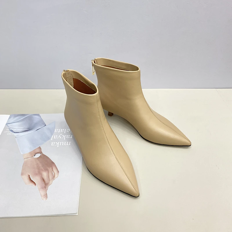 【断码特价】3.5CM胎牛皮低跟尖头短靴-杏色