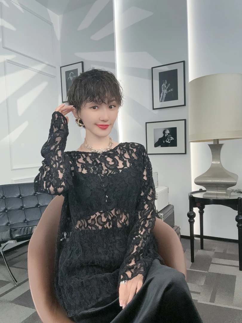 Betty Bairn【庄生晓梦】高定系列蕾丝透视性感圆领上衣24B-BW7036