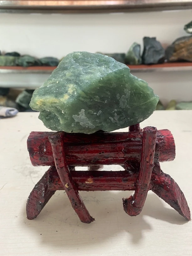 岫玉原石 1斤左右 随机发货 摆件高品质 手把 复古通透俏色精美