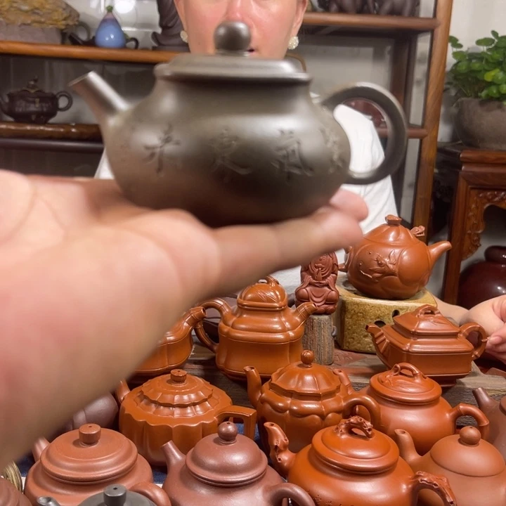 紫砂壶版****哥全手工乾坤老料蟹壳青