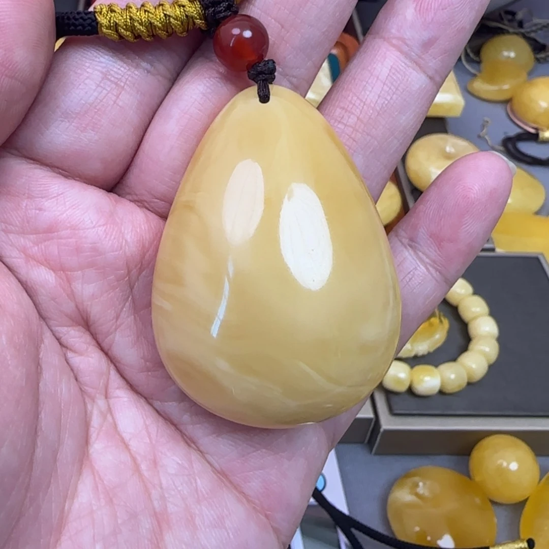【闪购商品】琥珀颈饰未镶嵌L**y