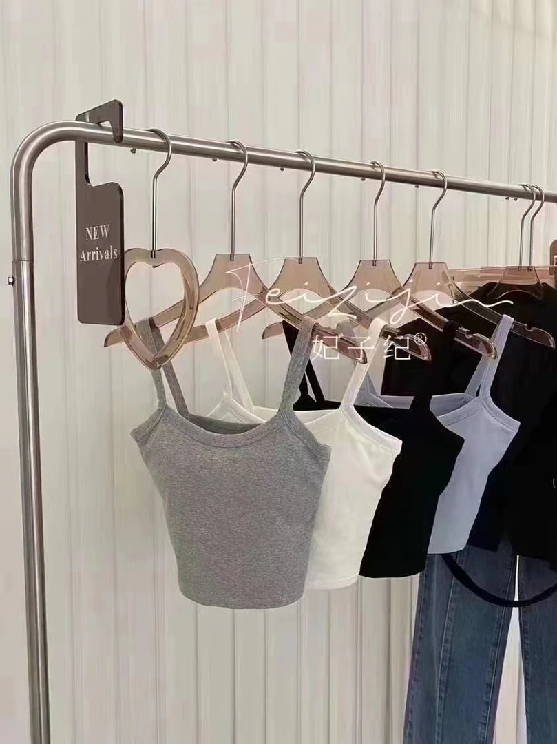 特别舒适的一款美背，特别好搭，直接配外套单穿都可以的