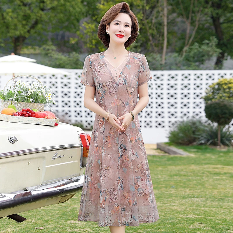 新款妈妈夏装洋气雪纺连衣裙中年女装夏季短袖中老年气质碎花裙子