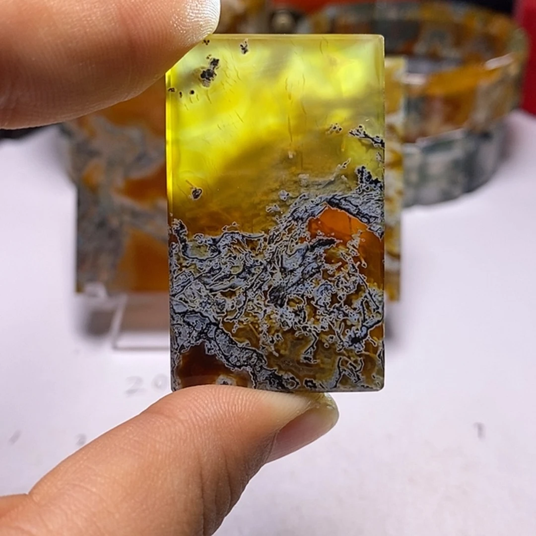 【闪购商品】玛瑙/玉髓吊坠(不含链)未镶嵌一****月