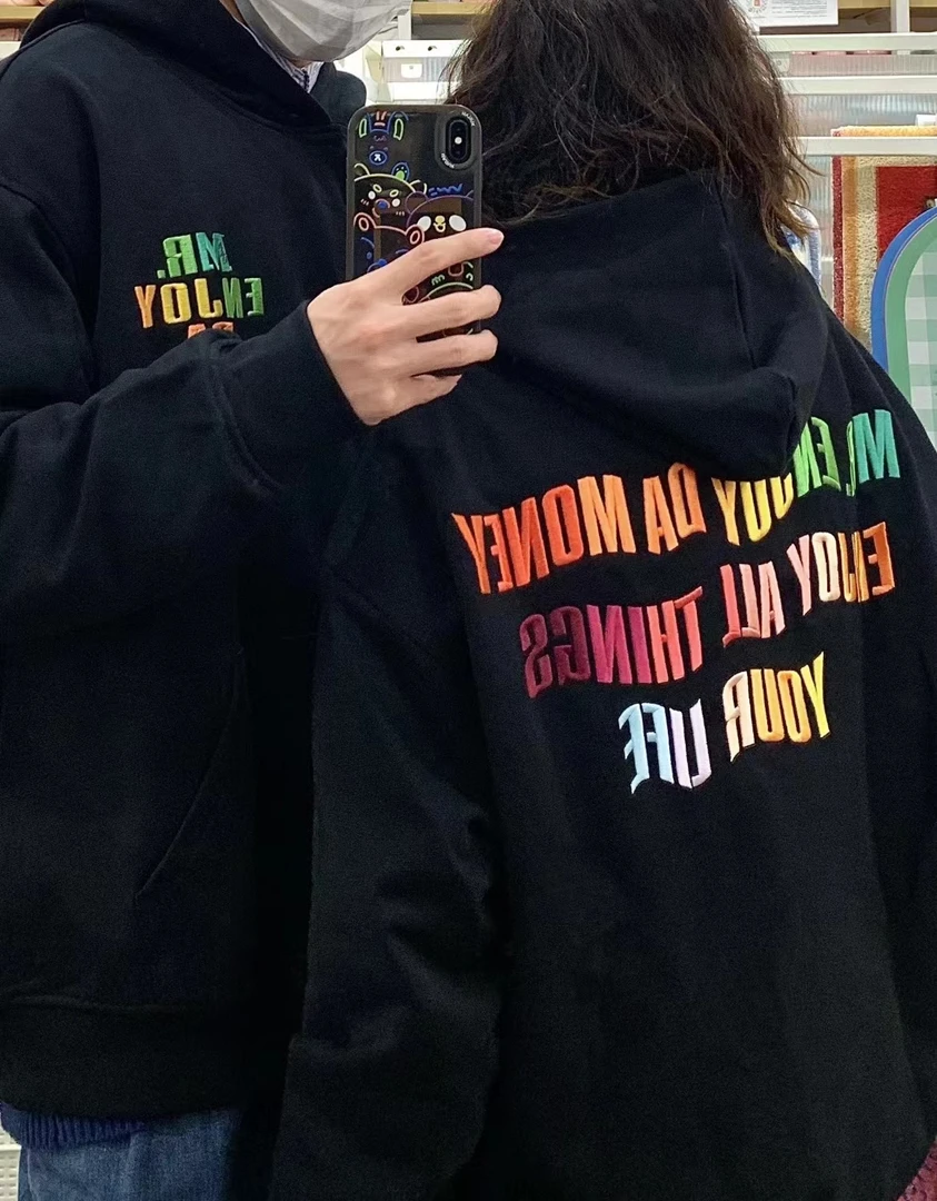 M家彩虹字母刺绣薄绒连帽卫衣