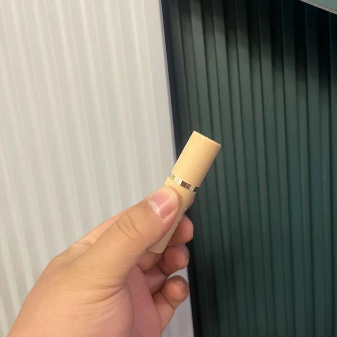 【一枝花】保湿持妆po-01 ~粉底精华液