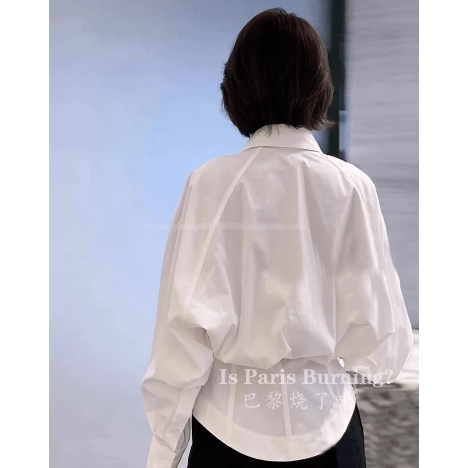 M1520看背影更美！时髦白衬衫蝙蝠袖收腰长袖衬衣衣长67   hz2296