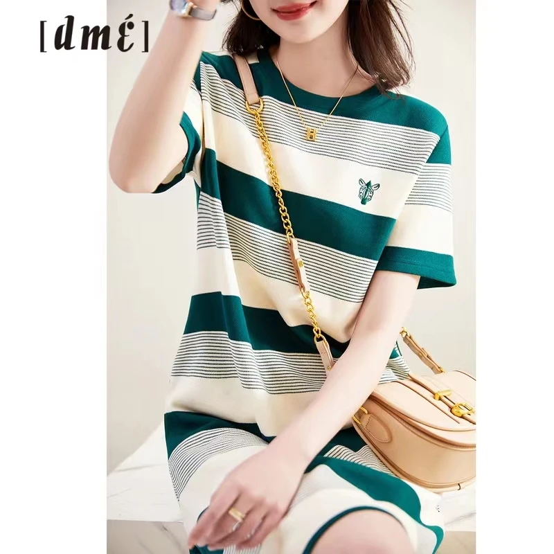 【乐乐专属】德·玛纳条纹珠地斑马绣花t恤裙圆领开衩短袖连衣裙女