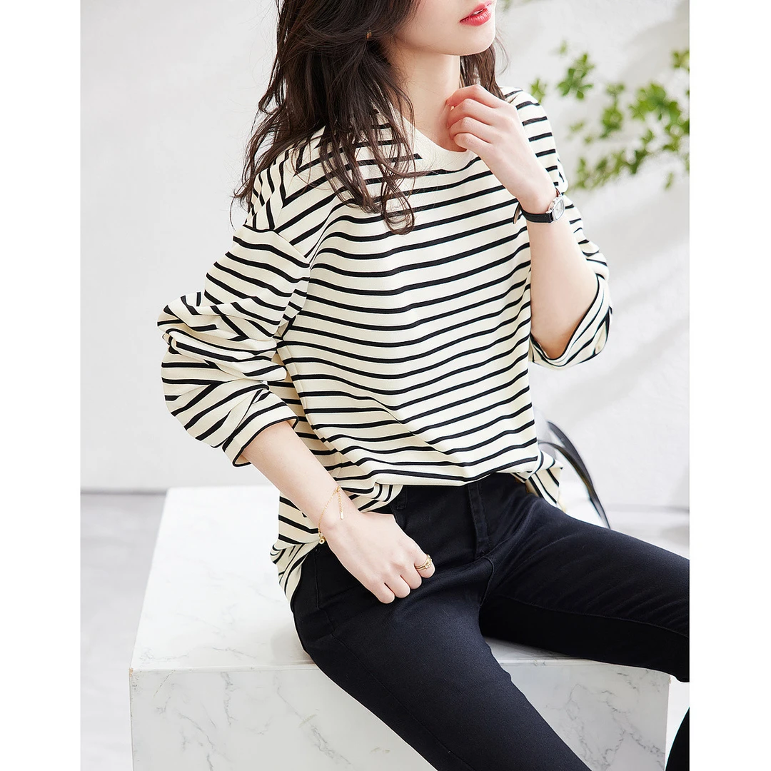 轻龄条纹卫衣新款圆领落肩长袖休闲卫衣女