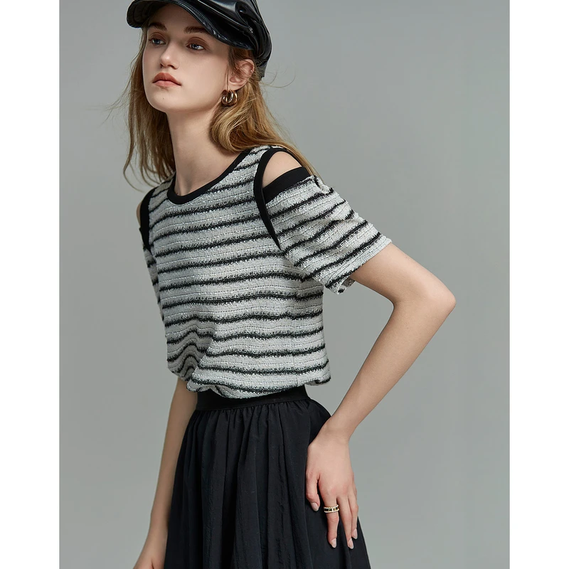 dme德玛纳【时髦设计感露肩】24都市通勤活力条纹t恤女肌理质感女式