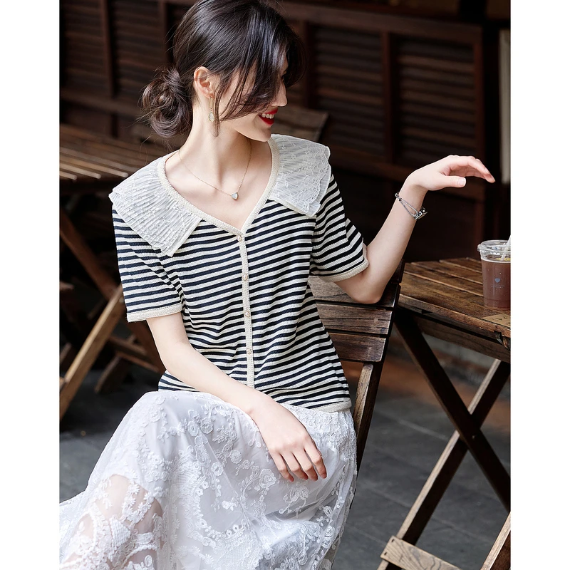 【瑞】德玛纳学院风软妹夏甜美淑女翻领棉氨条纹撞色肌理感女式t恤