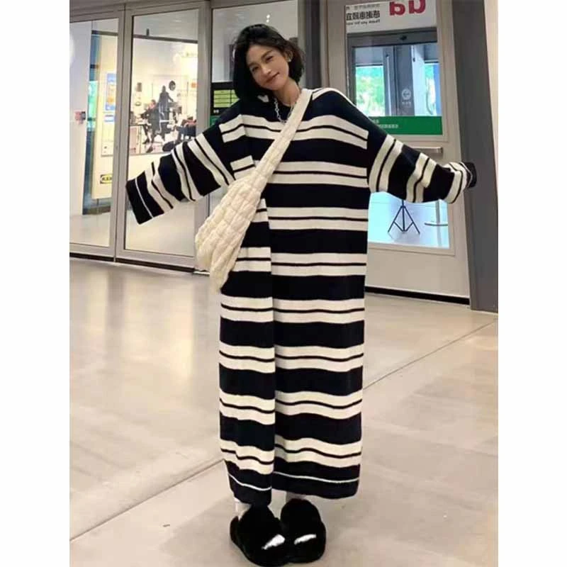 韩版宽松中长款过膝针织毛衣裙女新款慵懒风条纹连衣裙
