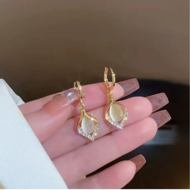 铜合金耳饰 新款气质潮水滴形清新百搭简约个性轻奢小众耳环1548