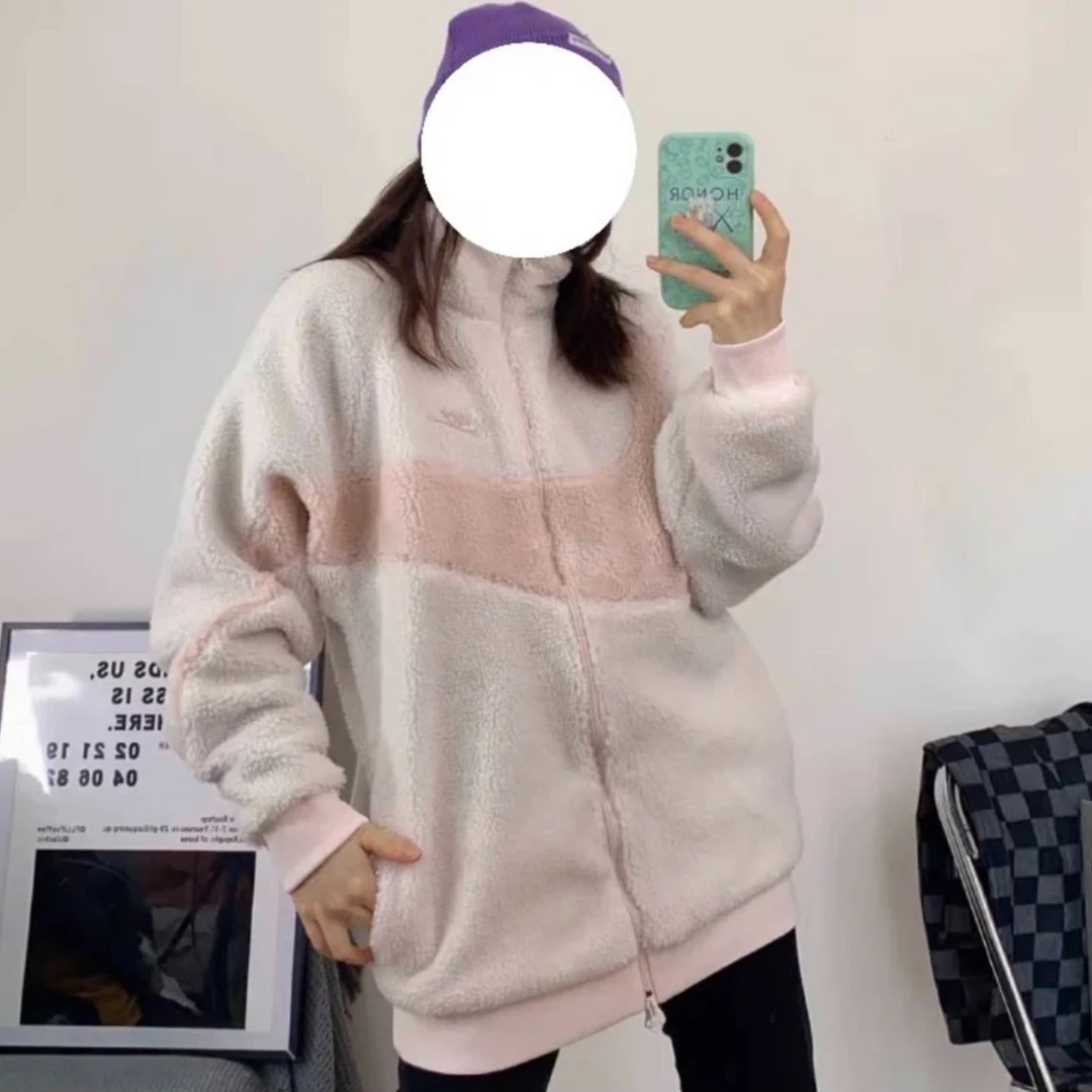 nike耐克男女情侣粉外套休闲立领摇粒绒大勾双面穿夹克BQ6546-640