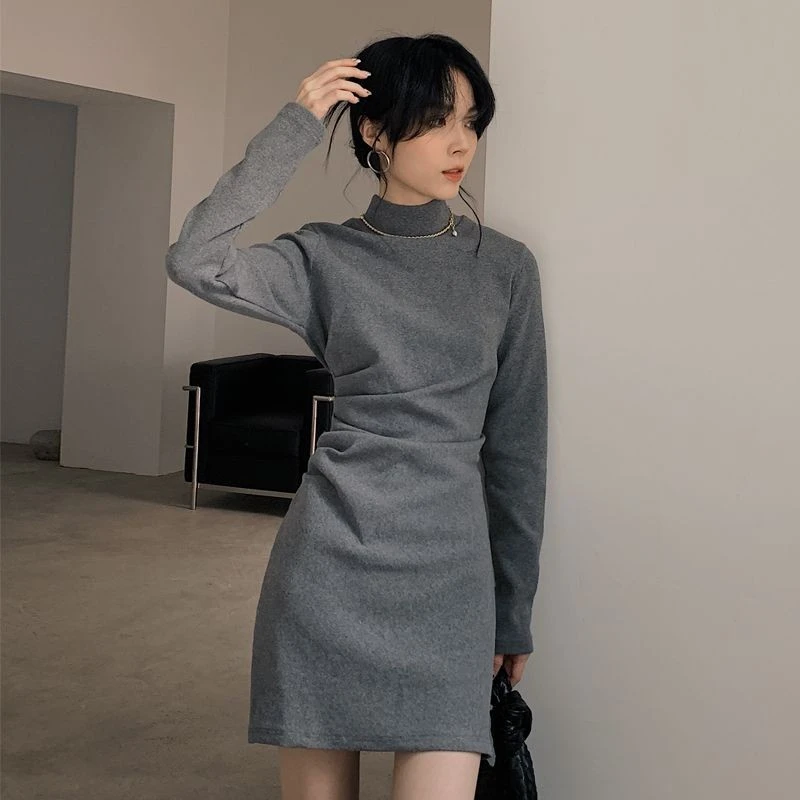 半高领修身打底连衣裙女秋冬小个子纯欲风配大衣显瘦内搭包臀裙子