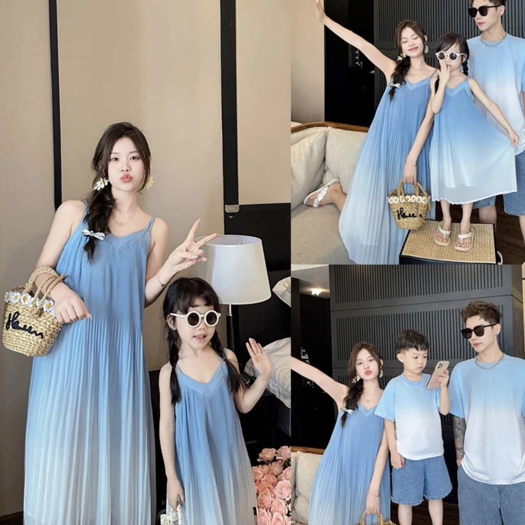 网红笑笑同款亲子装家庭装一家三口洋气长裙宽松夏装沙滩无袖夏季