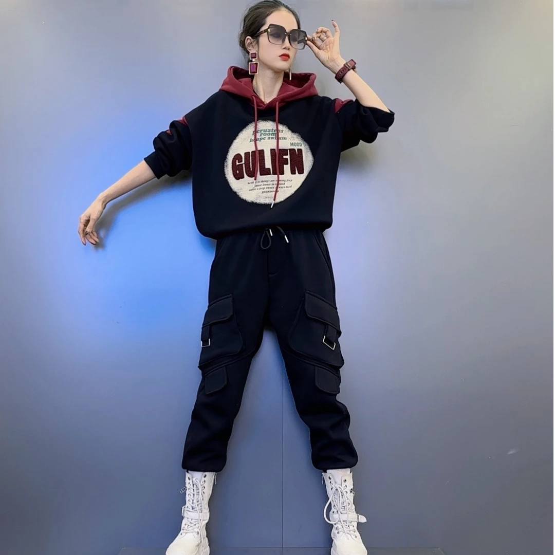 W71[红人上新]冬季 新款字母四色加绒上衣-加绒黑色工装口袋裤子