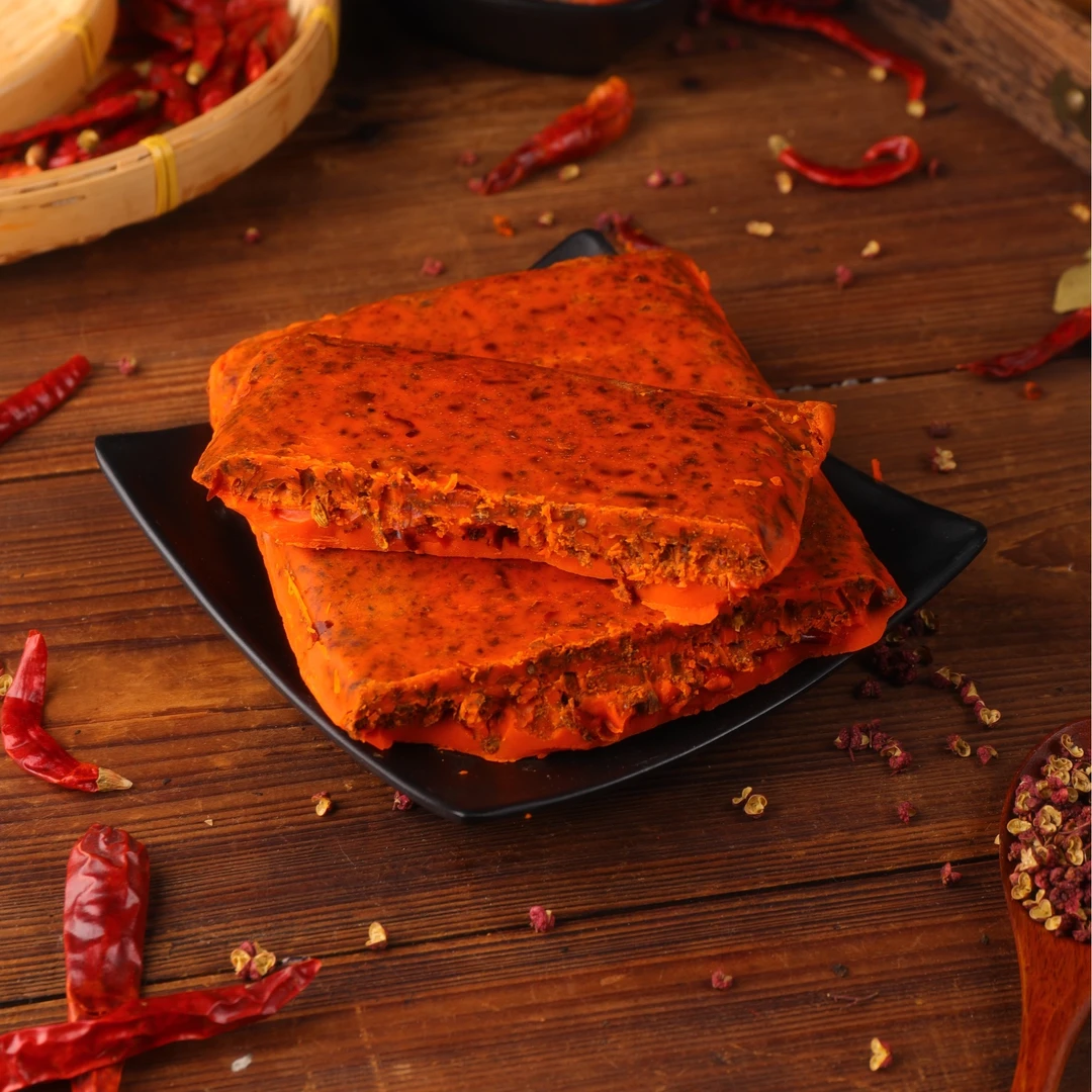 香辣火锅底料+红油1:2+调味粉+油碟4个+辣椒花椒包