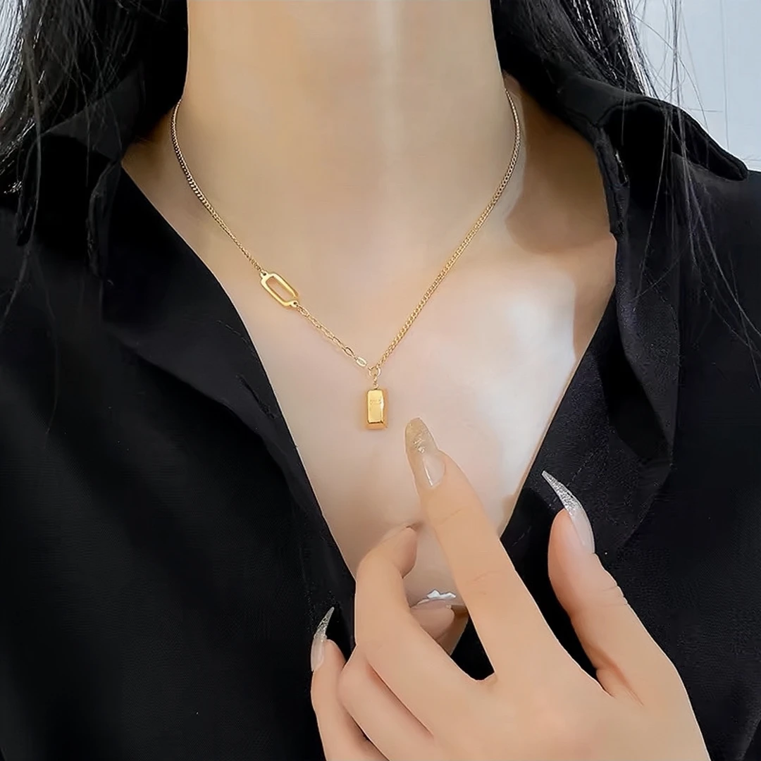 钛钢项链 2024新款高级感小方砖项链女小众轻奢个性不掉色锁骨链