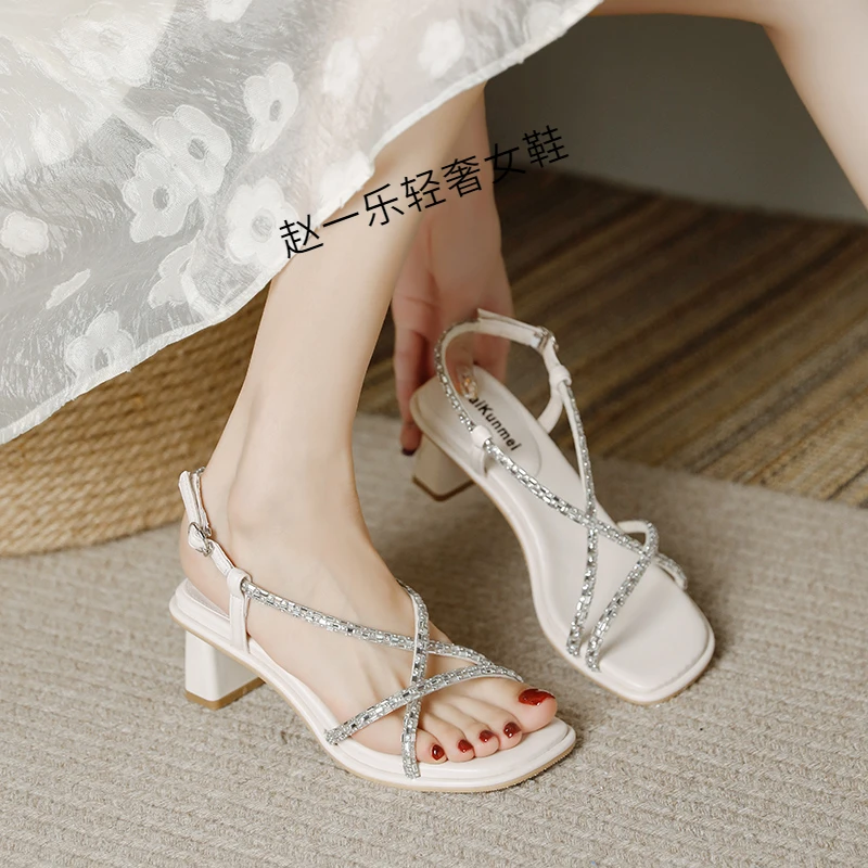 2025夏季新款方头粗跟中跟水钻仙女风一字带高跟凉鞋百搭舒适女鞋