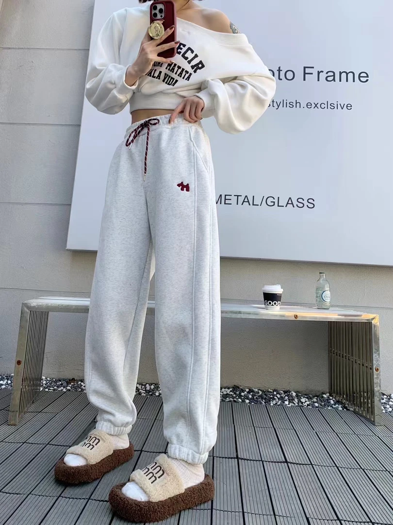 3549-52秋冬新款刺绣小狗收口卫裤