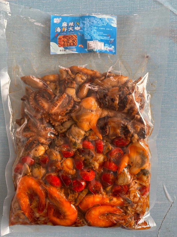 麻辣海鲜大咖(蛏,花甲,裙边,港湾,鱿脖,大虾,龙虾尾,文贝,八爪)