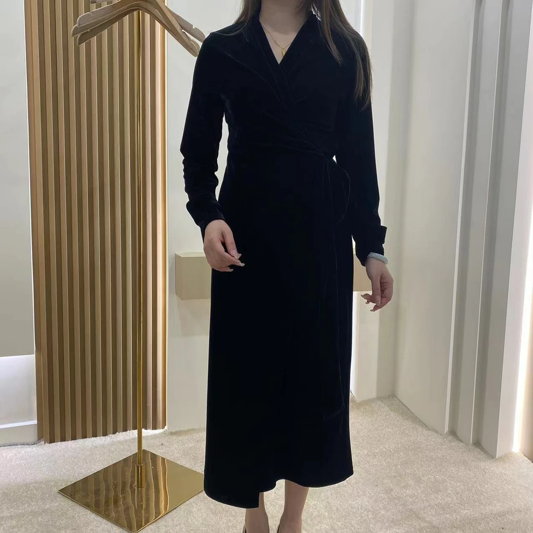 春季新款气质显瘦一粒扣黑色高密丝绒长袖系带连衣裙轻奢0704
