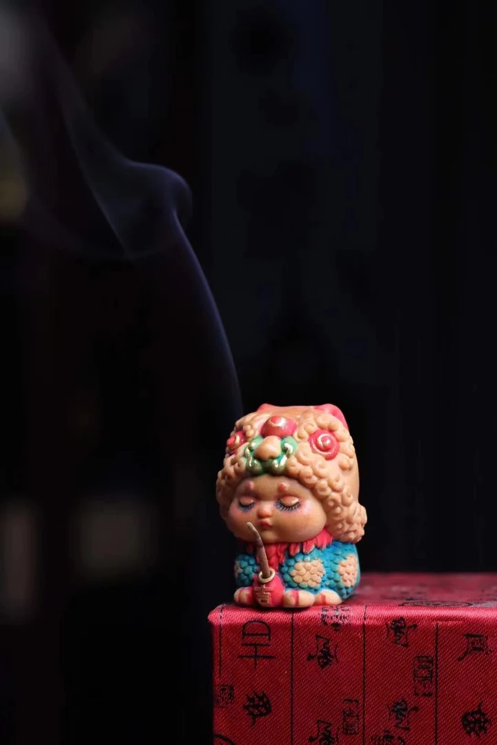 麒麟宝宝摆件香插趣味挂件车挂彩绘雕刻