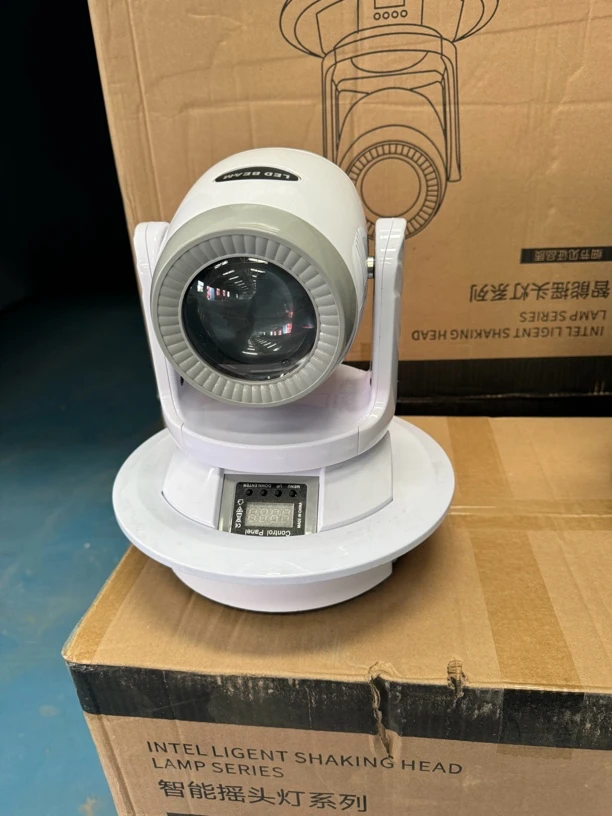 未使用  白色库存全新100W小钢炮光束灯一台