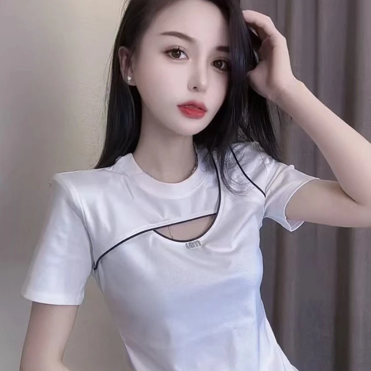 欧货短袖T恤女士夏季2023新款时尚显瘦镂空设计感小众打底衫上衣