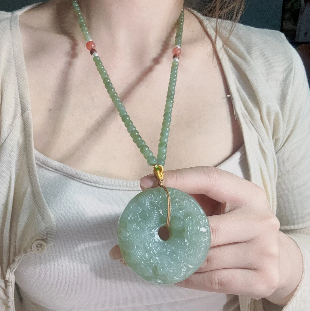 天然和田玉九龙牌男款九龙护主吊坠双面精雕男女款手工多样性发货