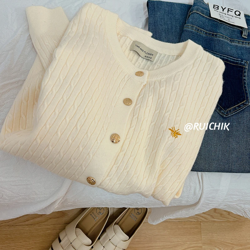 法式2025春季新款麻花小蜜蜂刺绣毛衣针织衫洋气上衣女