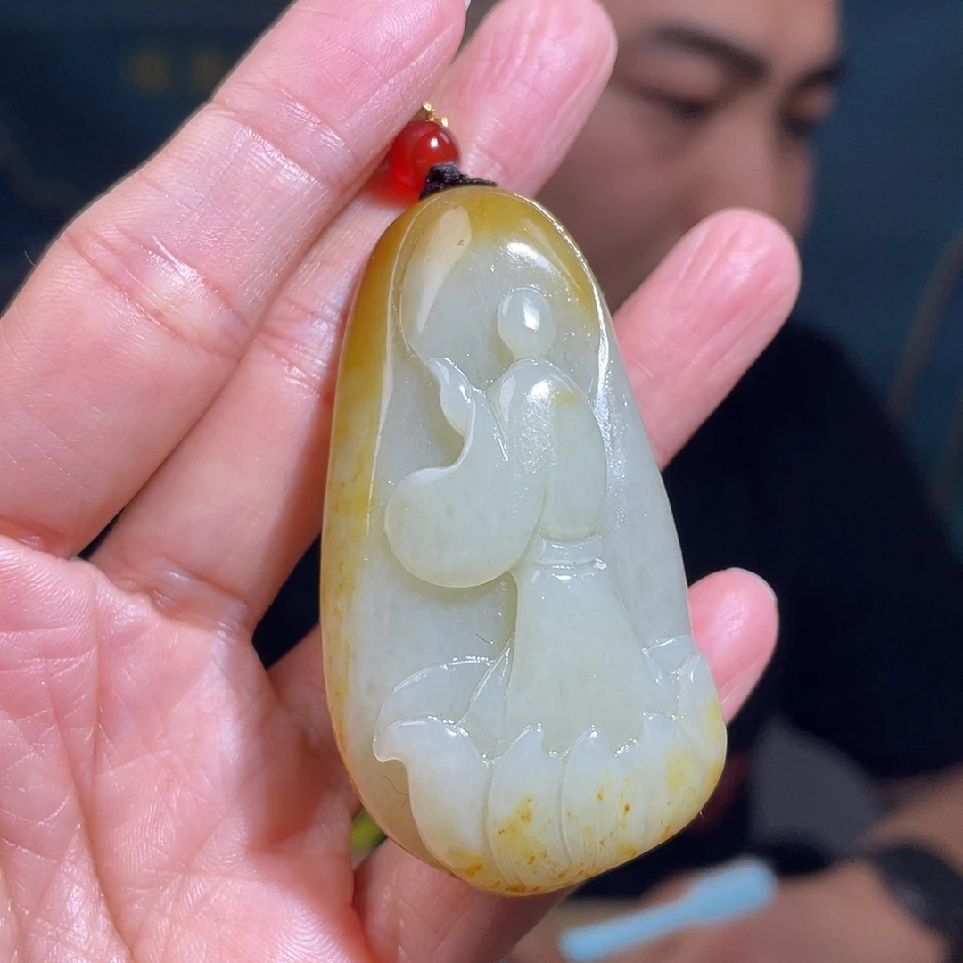 和田玉颈饰未镶嵌