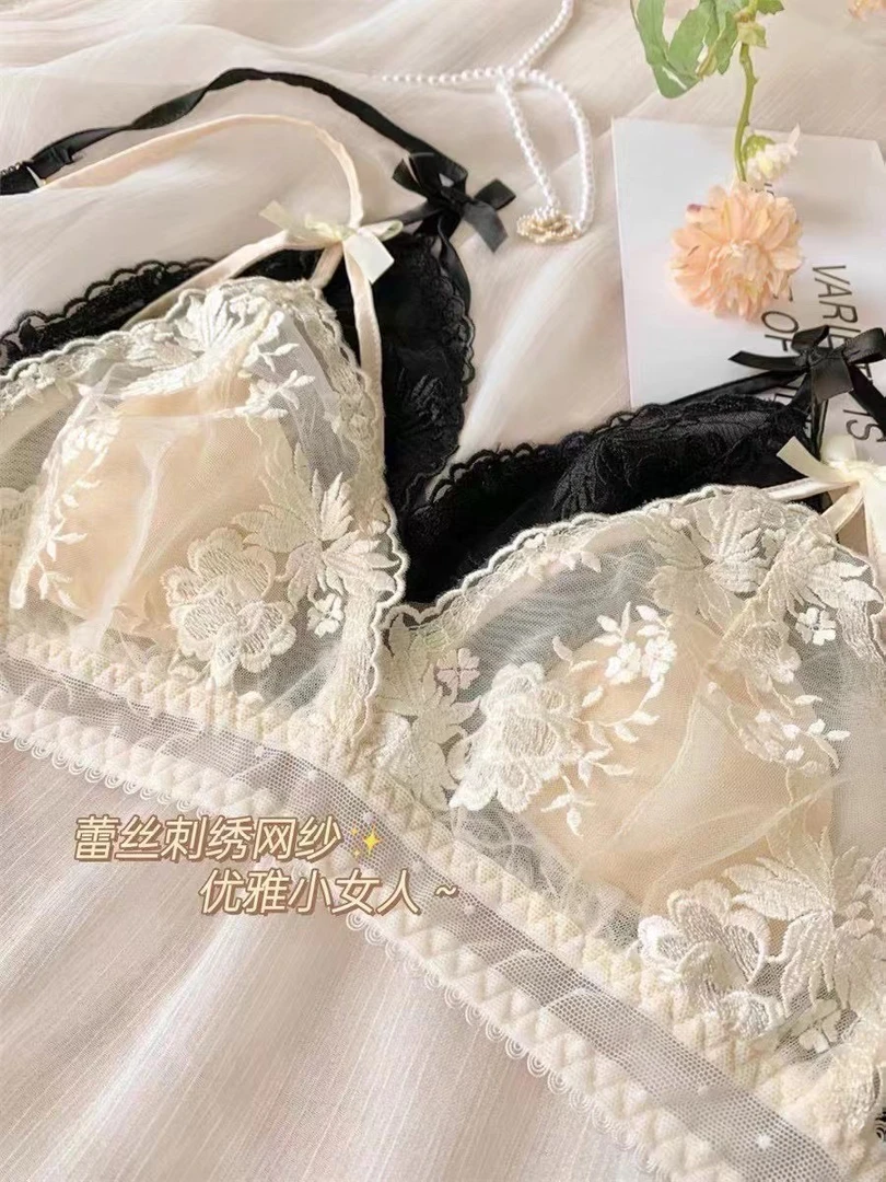 【ABC】性感法式三角杯内衣女大胸显小聚拢上托防下垂蕾丝超薄款