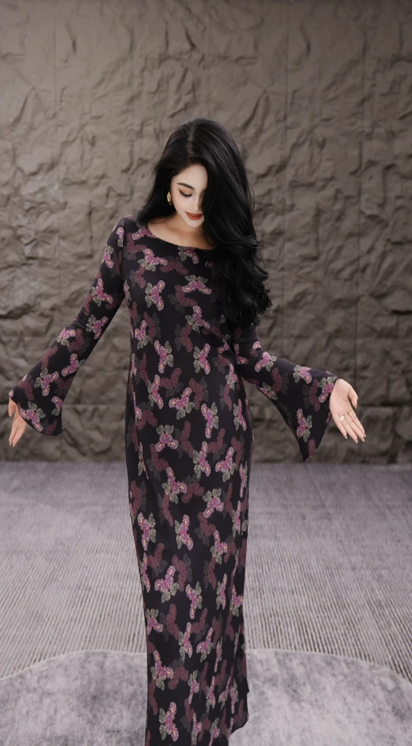 星云里微胖服饰｜爱的图腾｜24新款微胖复古减龄碎花洋气衣服女