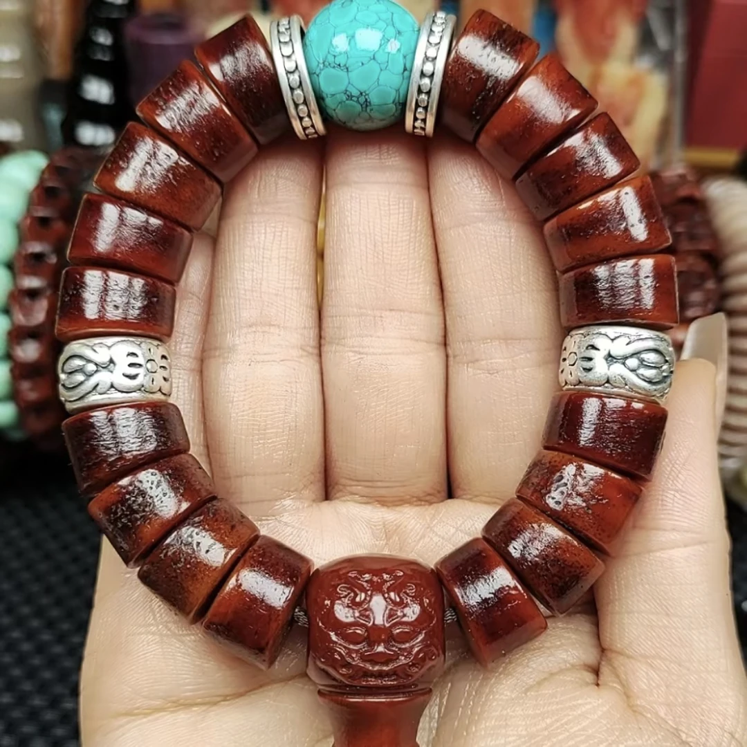 念珠之王~嘎嘎，骆驼骨质,尺寸1.6,搭配藏银配饰镶嵌万字符铜钉