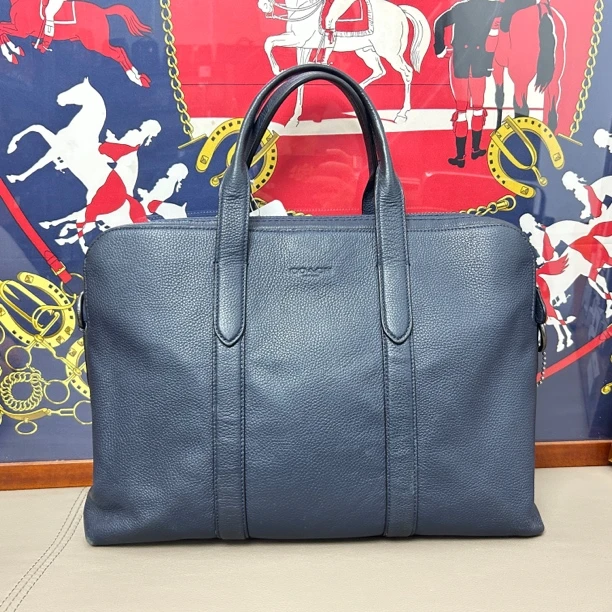 95新 COACH/蔻驰 蔻驰/公文包  尺寸：38x26x8编码: 8705712