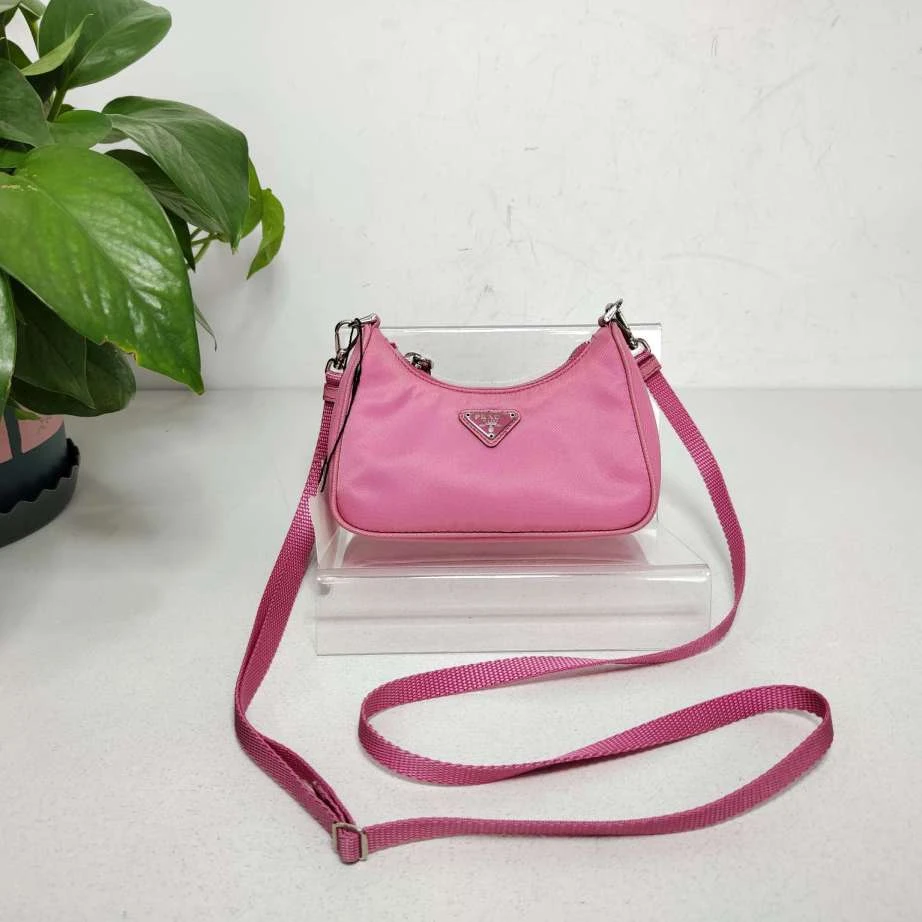 95新 Prada/普拉达 粉色迷你单肩包 尺寸：15x10x5 8363675