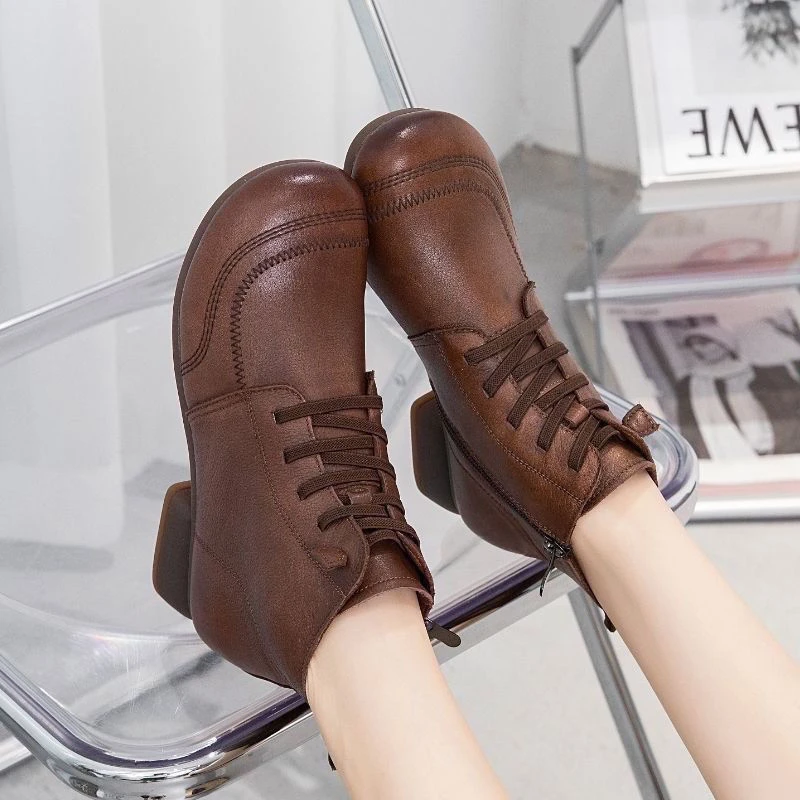 软皮新款复古民族风马丁靴保暖手工纯色百搭妈妈靴低跟牛筋软底靴