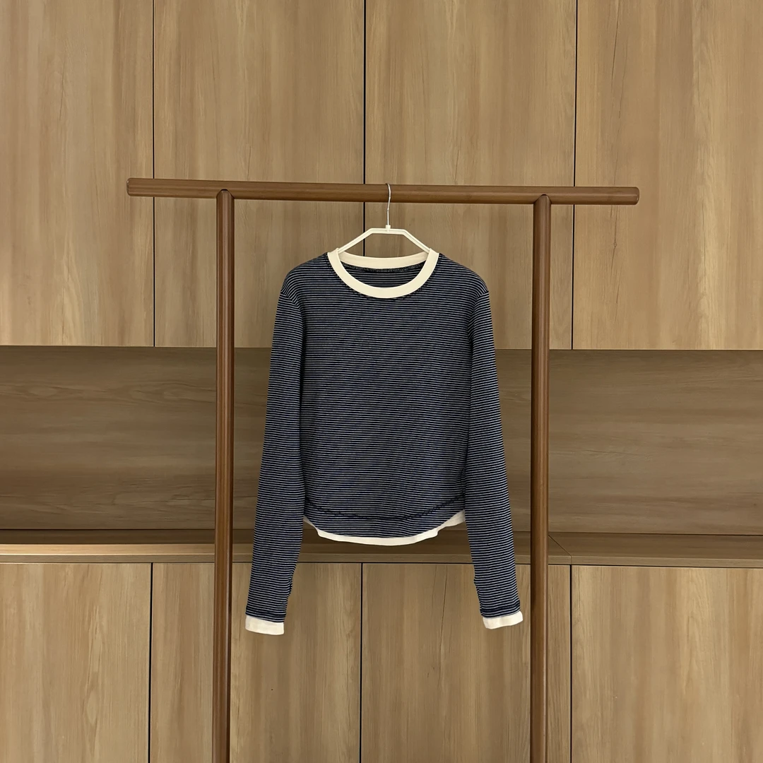 实拍条纹正肩女长袖手套袖春秋季高级感韩版打底衫精品上衣撞色领