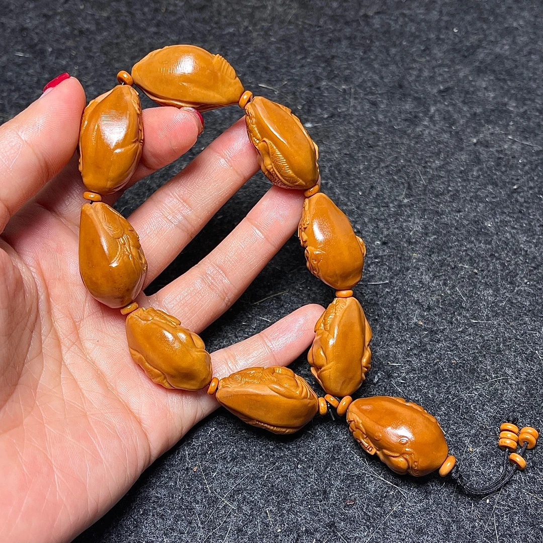 美女生橄榄核手串手链浮雕文玩 工艺品 核雕