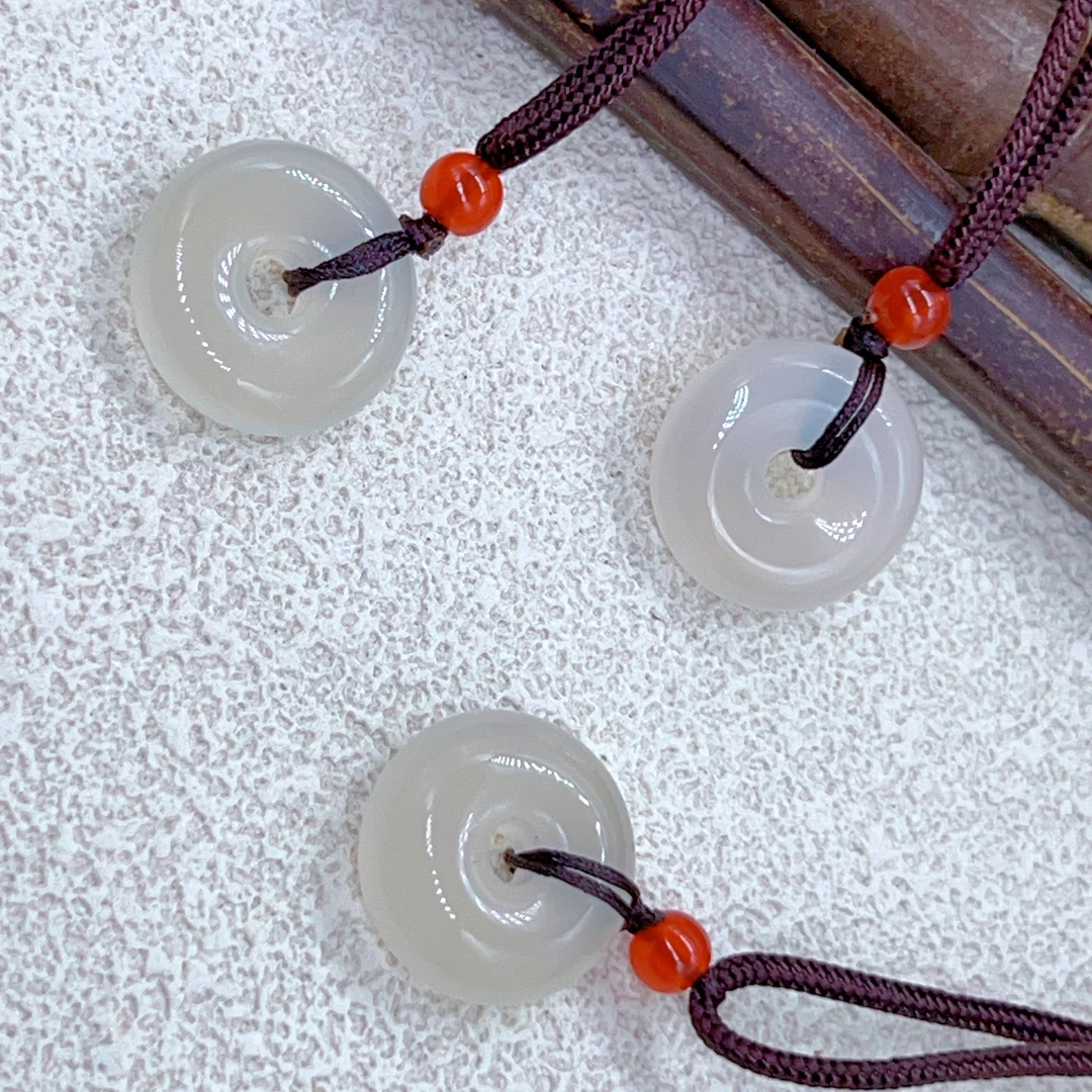 天然玛瑙平安扣，一物一证，拍一发一