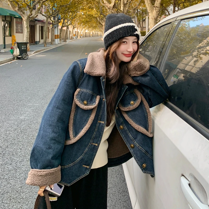 红人上新加绒加厚牛仔外套女2025秋冬新款设计感小个子短款羊羔绒