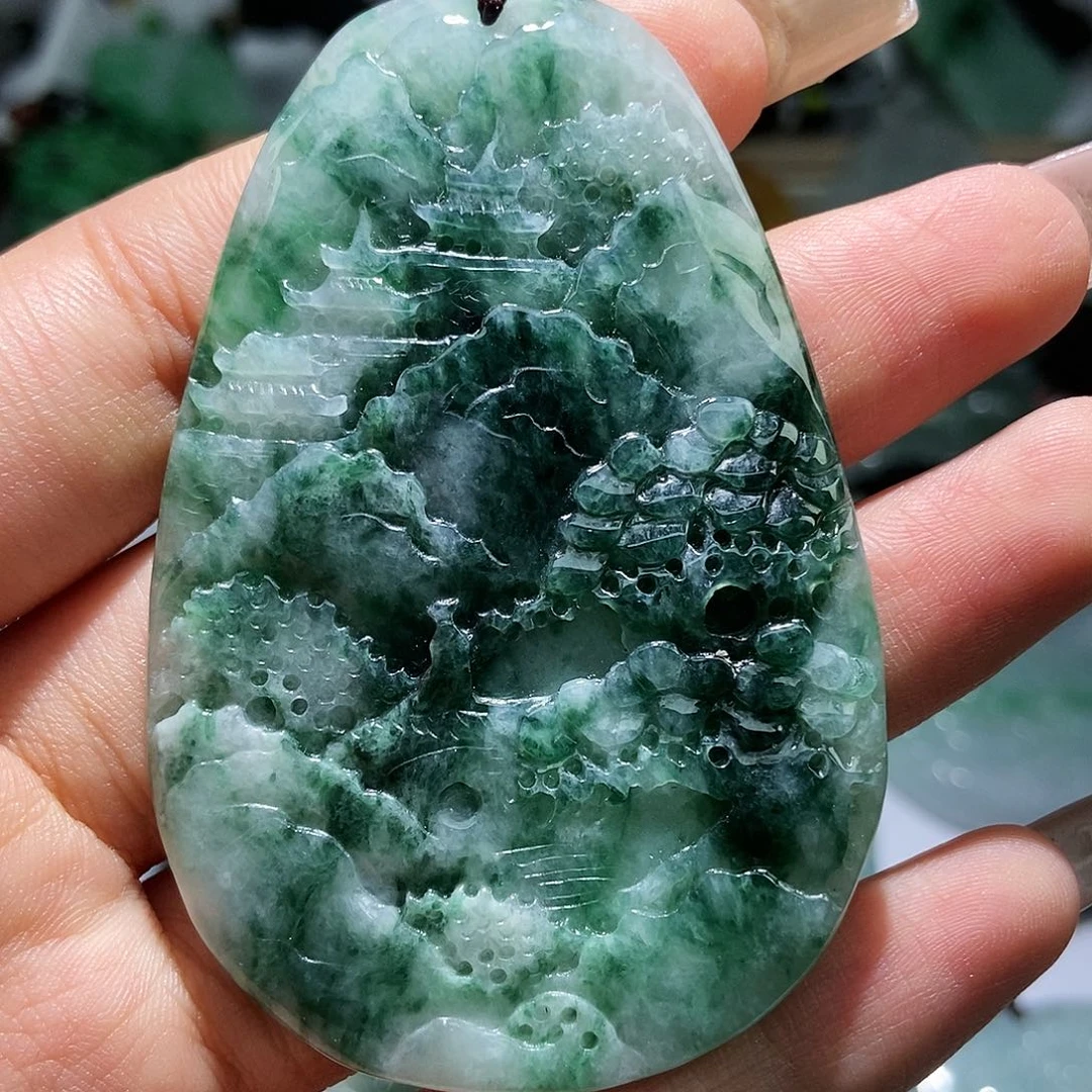 翡翠颈饰未镶嵌翡翠