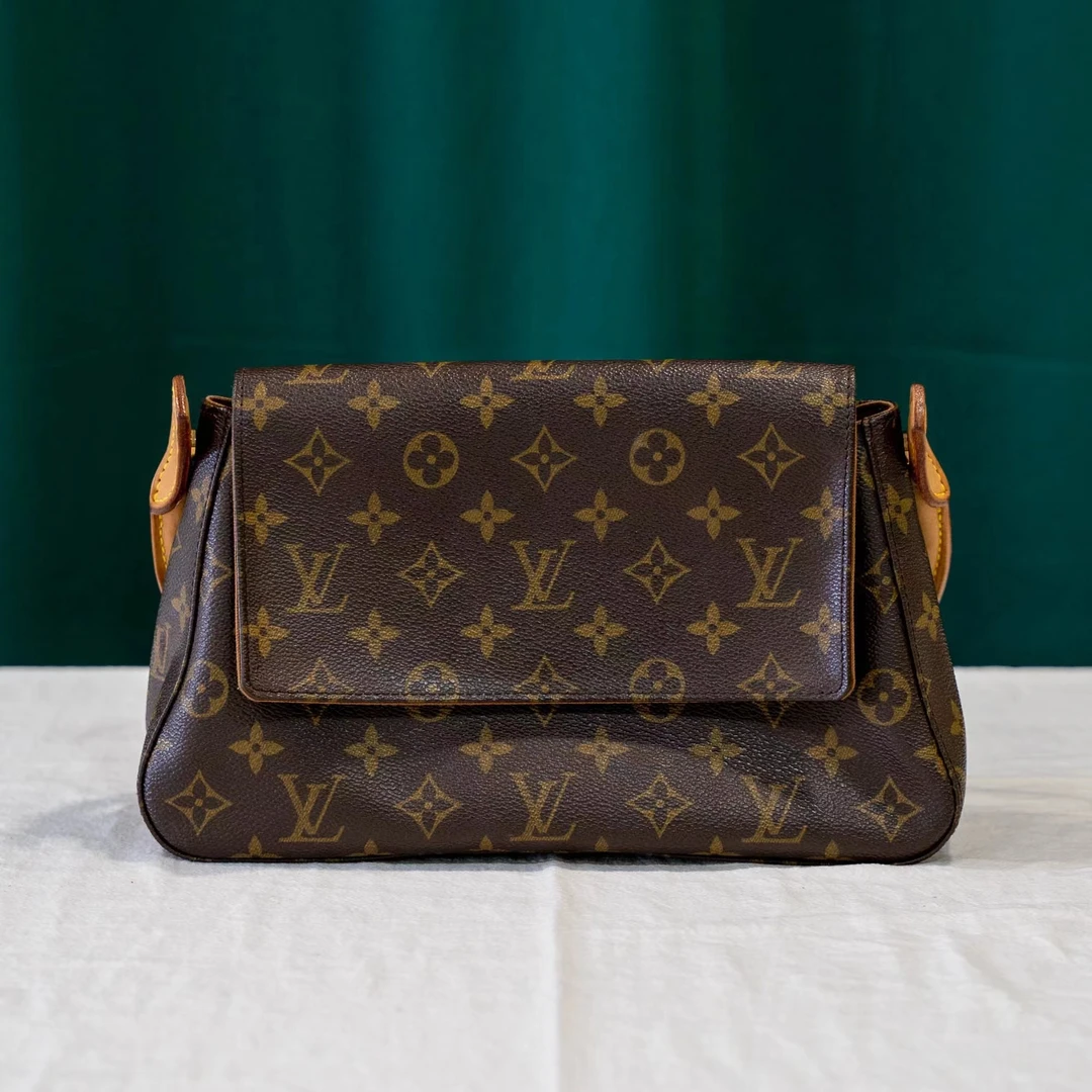 95新 LouisVuitton/路易威登 LV 路易威登超模 编码：EP220815009