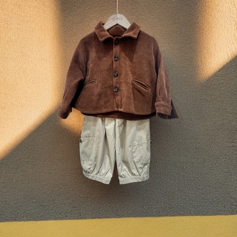 24款秋冬新款童装男女同款时尚设计舒适面料复古儿童节帅气