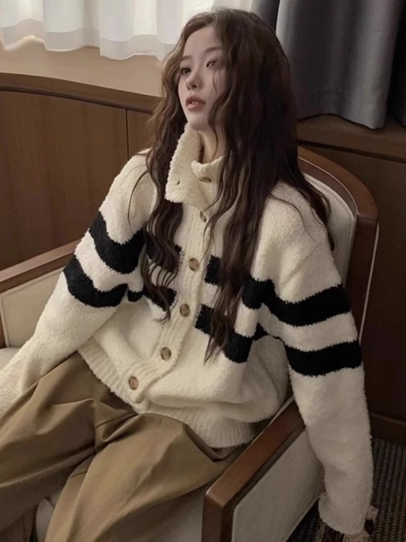 港风复古黑白条纹针织开衫女秋冬新款高领长袖软糯撞色毛衣外套女