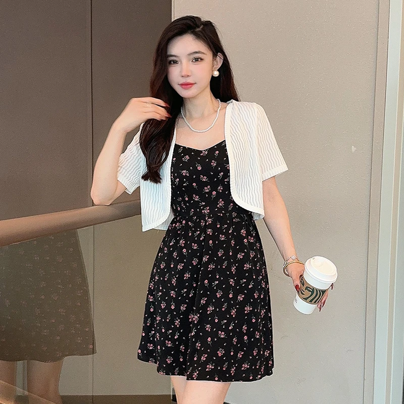 黑色吊带裙女款爆款2024新款连衣裙短袖气质吊带两件套碎花中长款