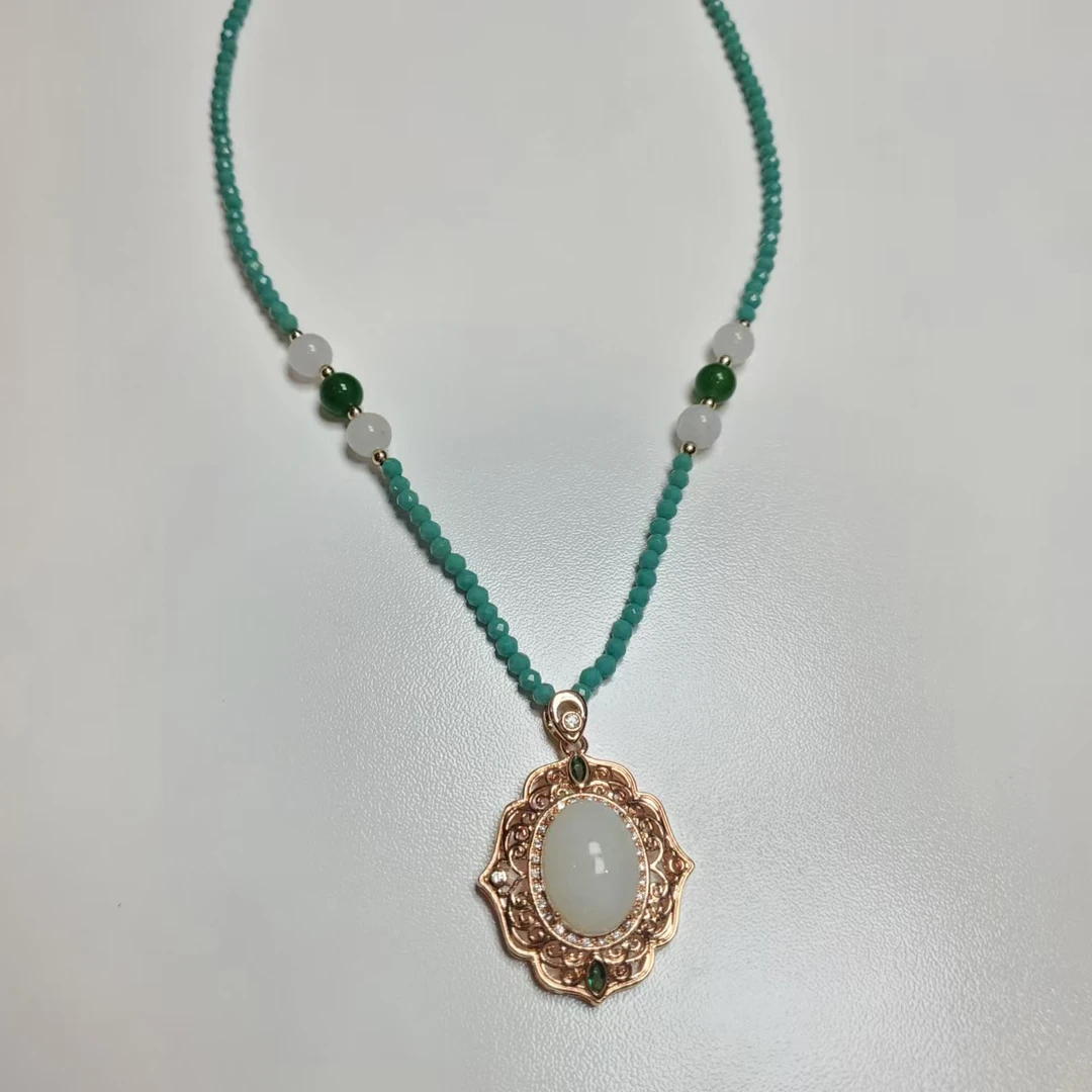 J127和田玉时尚吊坠