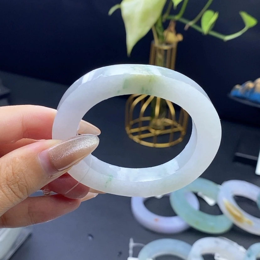 【闪购商品】定制翡翠手镯50-54贵妃未镶嵌